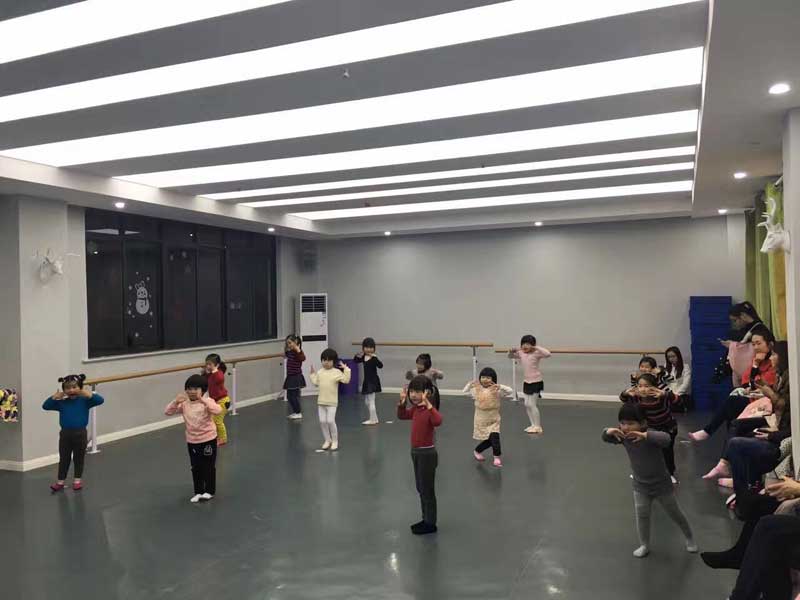 選擇好的舞蹈地板原因以及方法